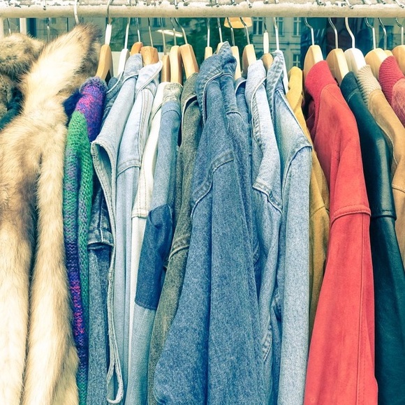 5-10 item clothing mystery bundle!:) - Picture 6 of 9